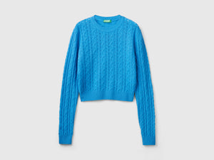 Maglia cropped con trecce e trafori