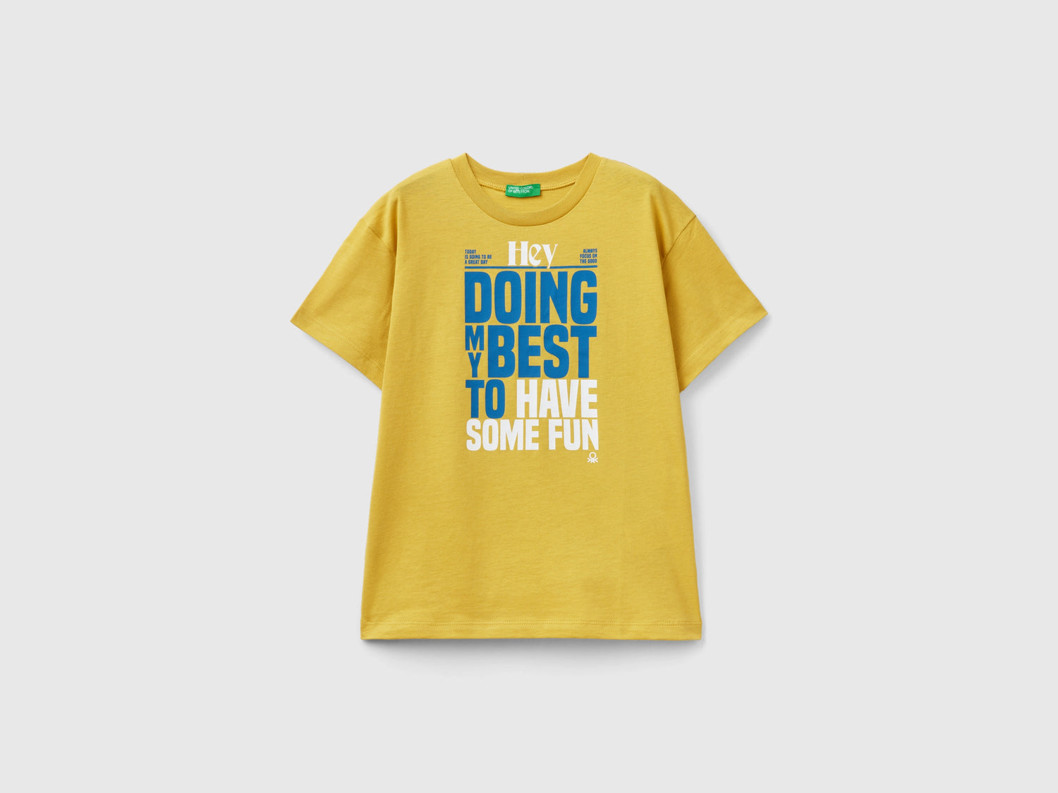 Maglietta in cotone bio con stampa da bambino senape | Benetton Outlet