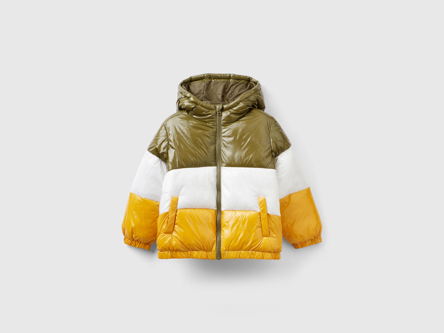 Giubbino imbottito color block da bimbo verde militare | Benetton Outlet