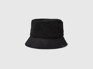 Cappello alla pescatora in pelliccia sintetica