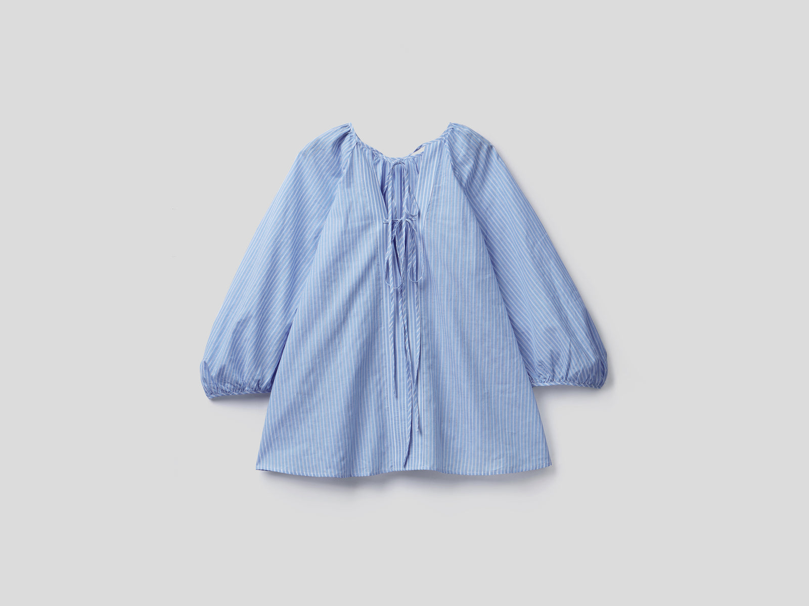 Blusa a righe con lacci sul retro da donna celeste 2 | Benetton Outlet