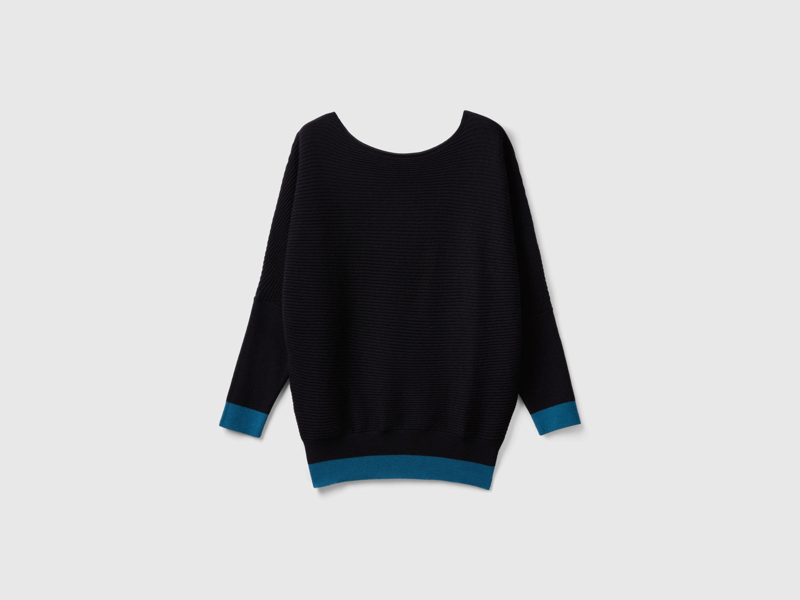 Maglia con scollo a barchetta da donna nero | Benetton Outlet