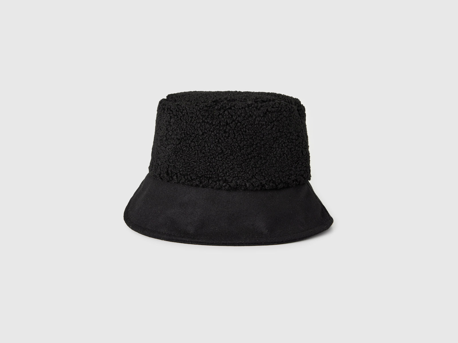 Cappello alla pescatora in pelliccia sintetica da donna nero 2 | Benetton Outlet