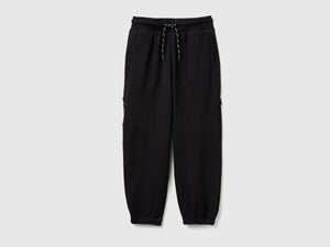 Joggers ampi con tasche