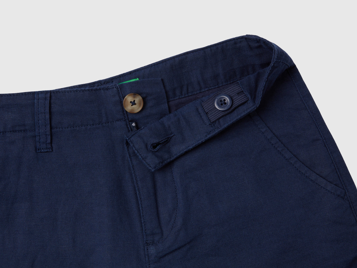 Bermuda chino in misto lino