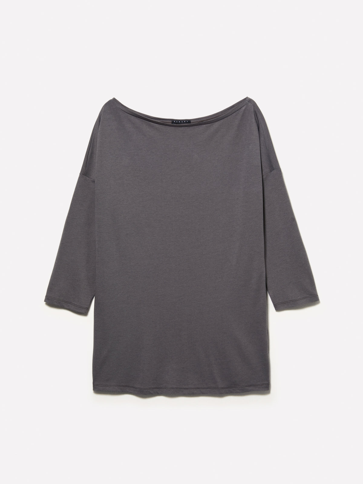 T-shirt con scollo a barca
