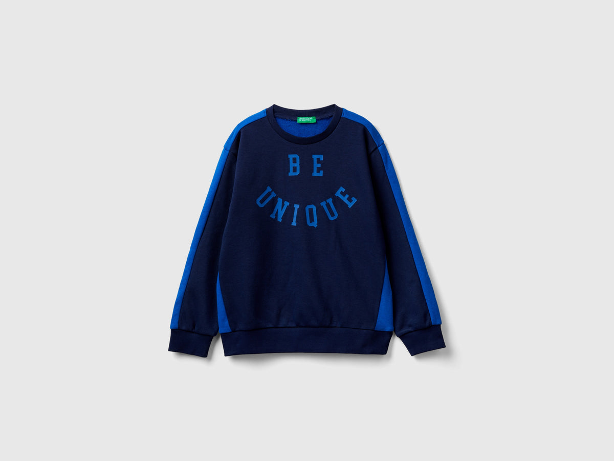 Felpa color block con stampa