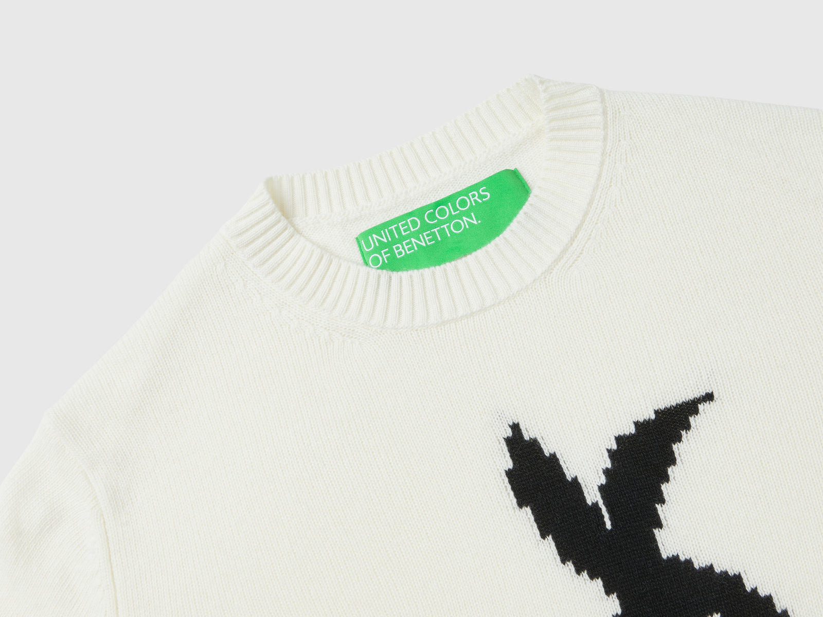 Maglioncino con intarsio coniglio da donna bianco 3 | Benetton Outlet