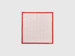 Foulard e bianco con stampa floreale
