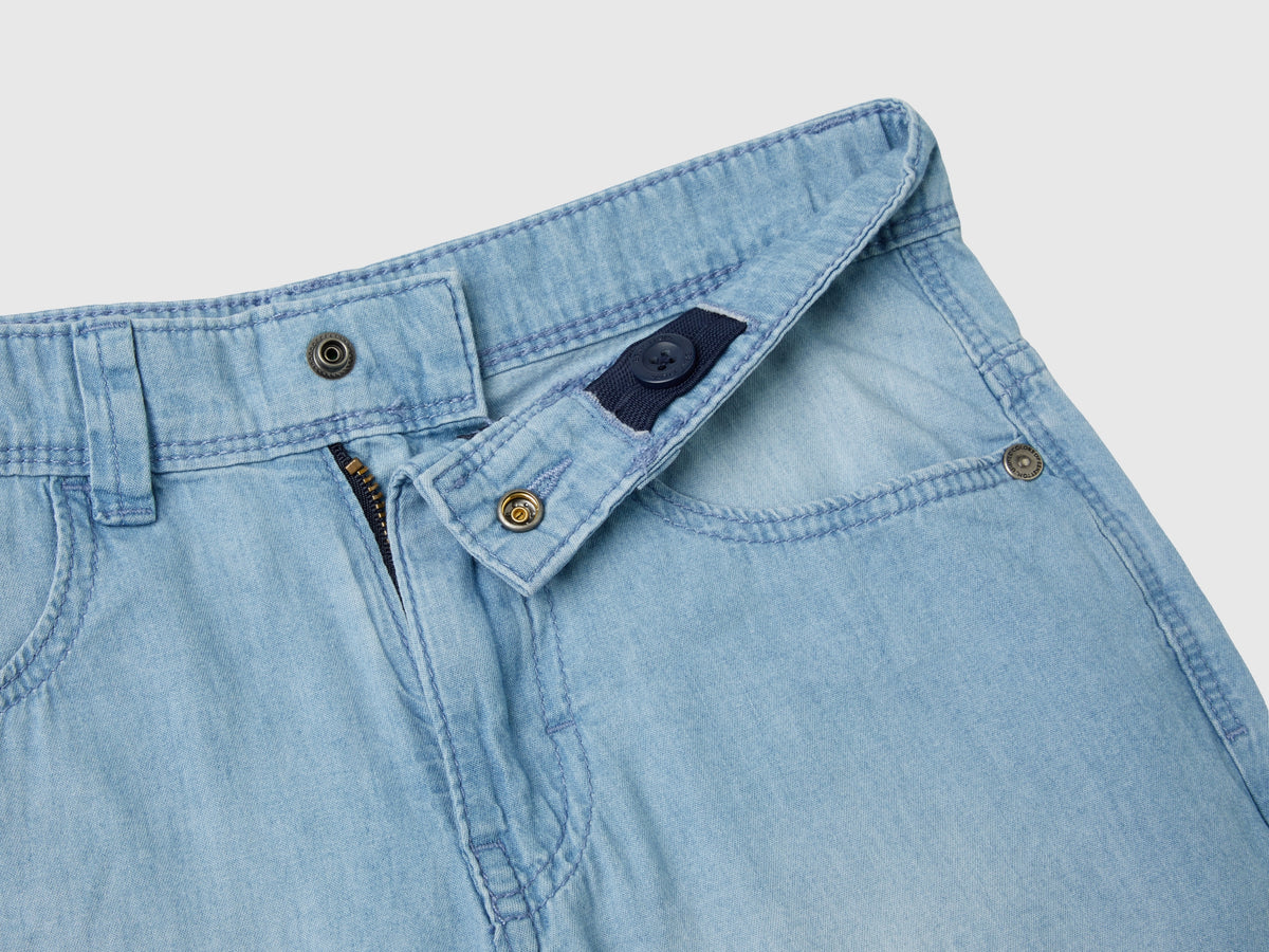 Bermuda in chambray