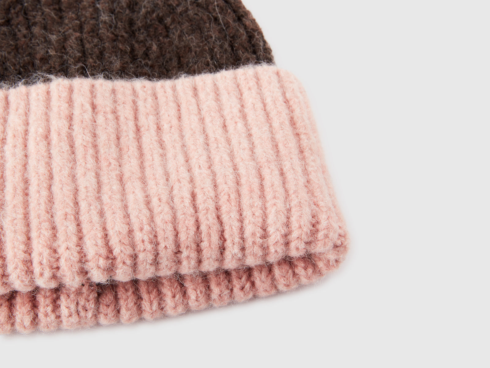Cappello in misto lana da donna marrone 3 | Benetton Outlet
