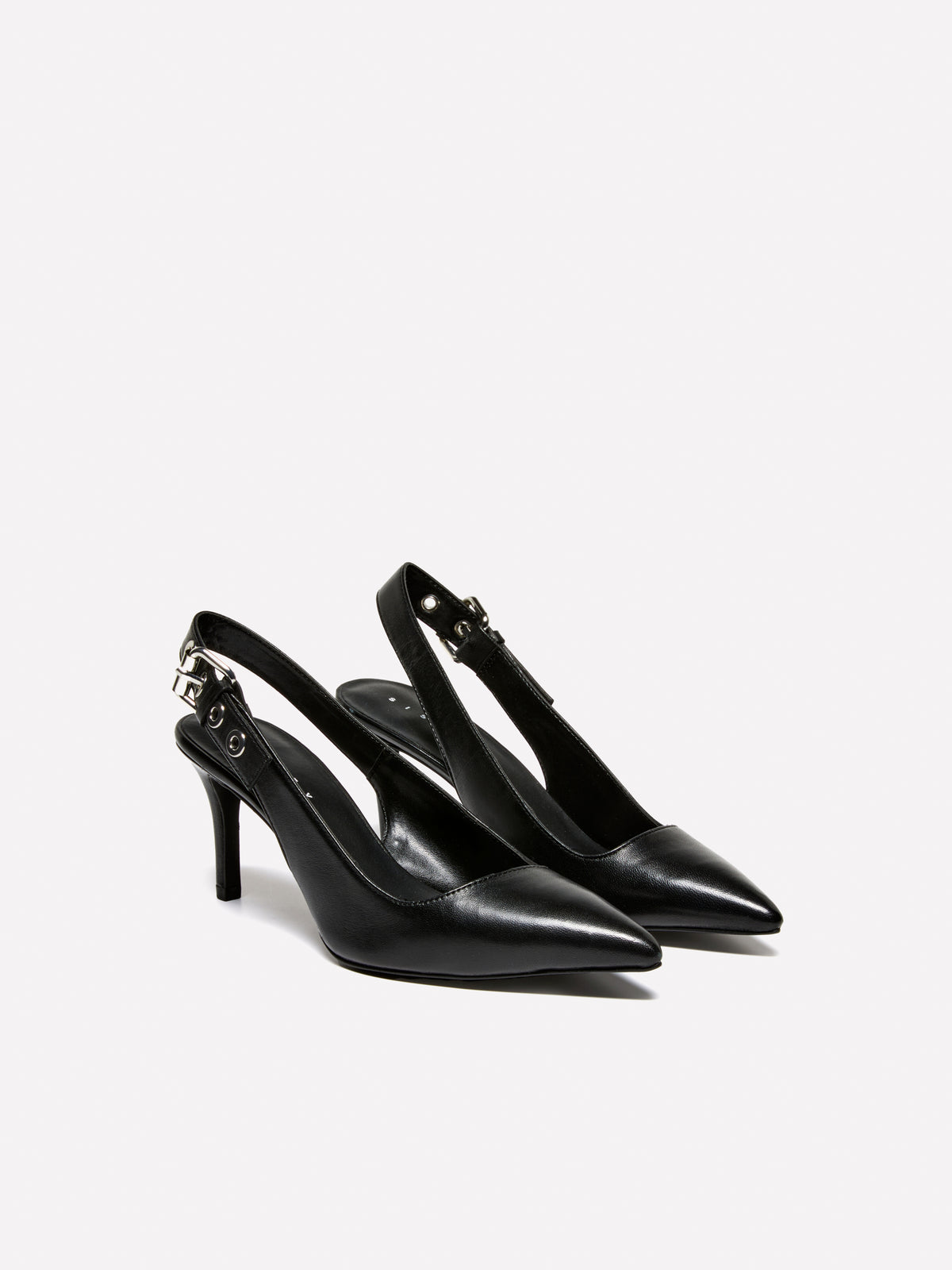 Décolleté in pelle con fibbia