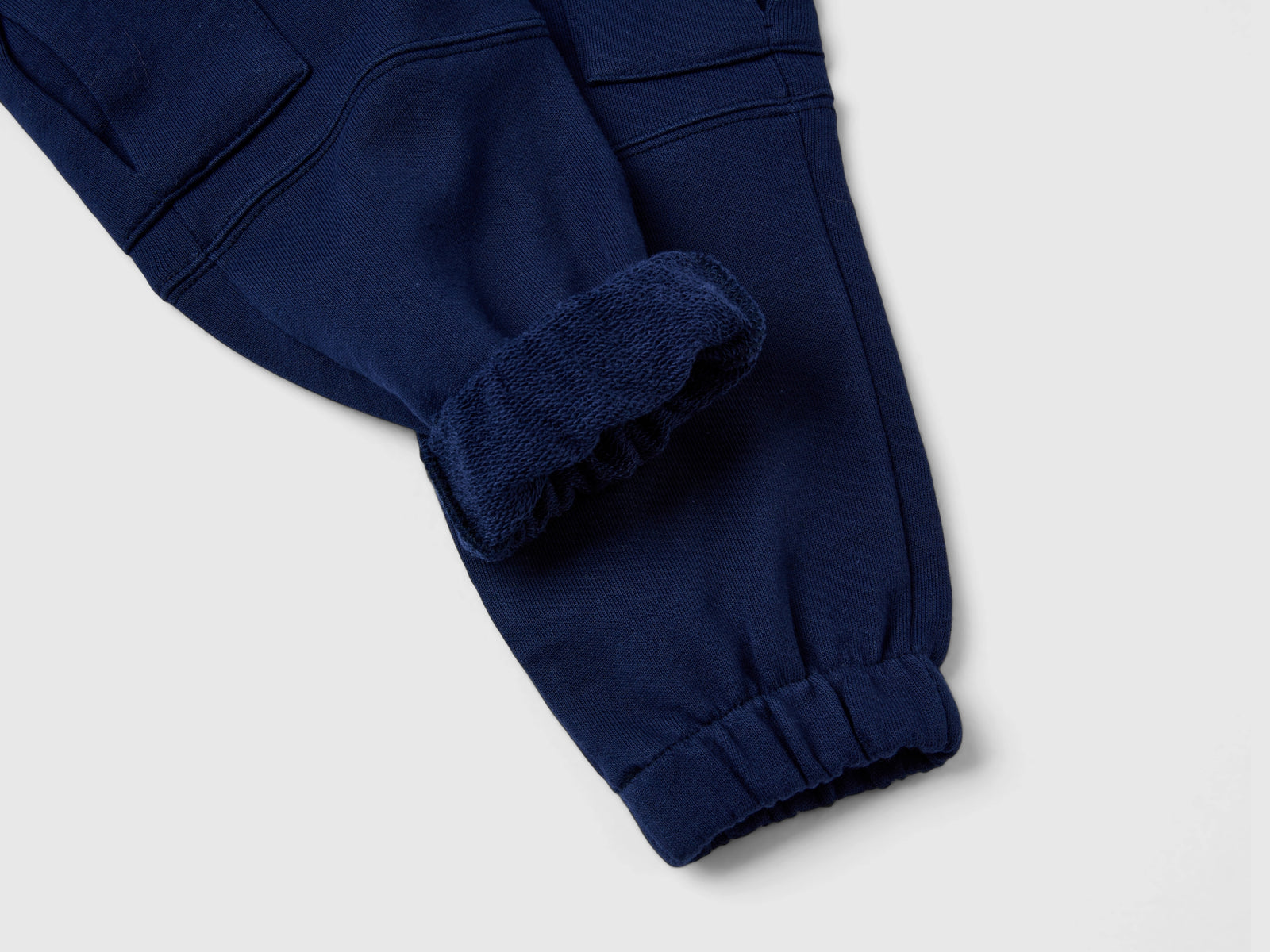 Pantaloni cargo in felpa da bimbo blu scuro 2 | Benetton Outlet