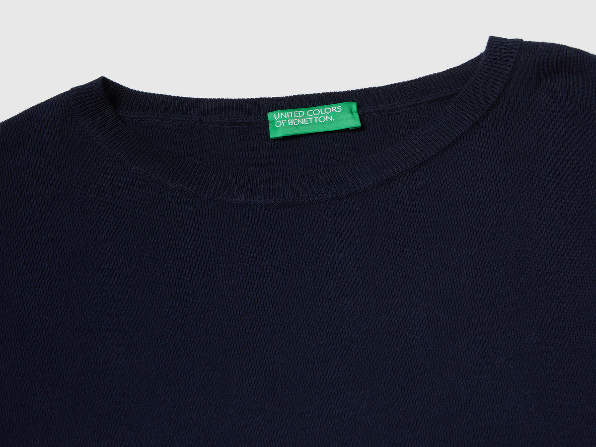 Maglia in cotone con scollo rotondo