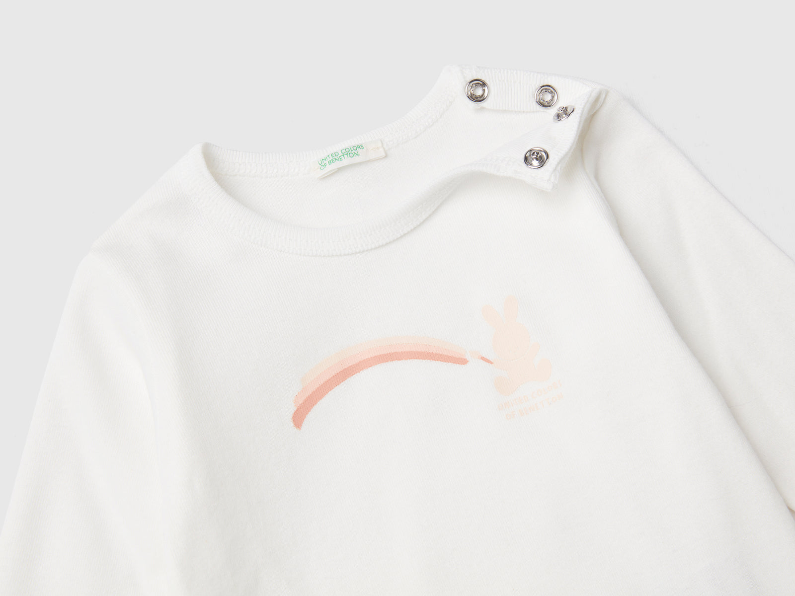 Maglietta girocollo a manica lunga in costina di puro cotone da neonato bianco panna 2 | Benetton Outlet