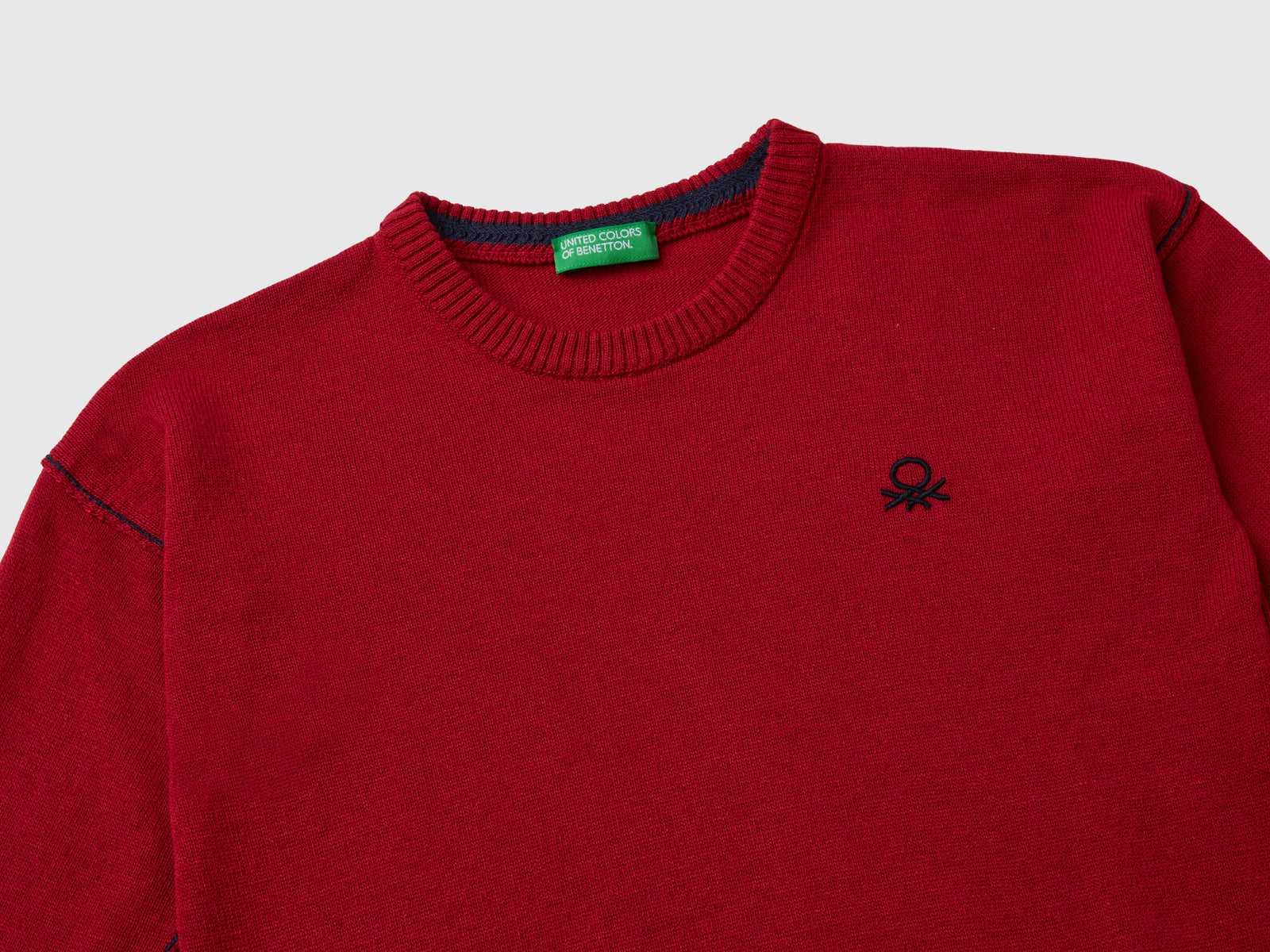 Maglia girocollo con ricamo da bimbo rosso 3 | Benetton Outlet