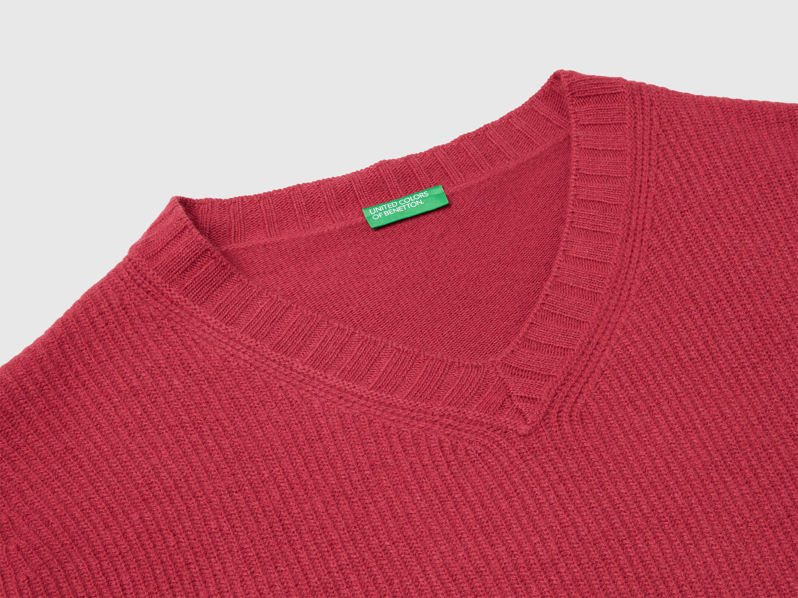 Maglia scollo a V in misto lana da donna fragola 3 | Benetton Outlet