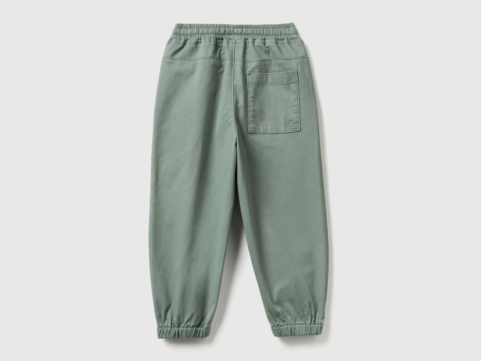Joggers in cotone stretch con coulisse da bimbo verde militare 2 | Benetton Outlet