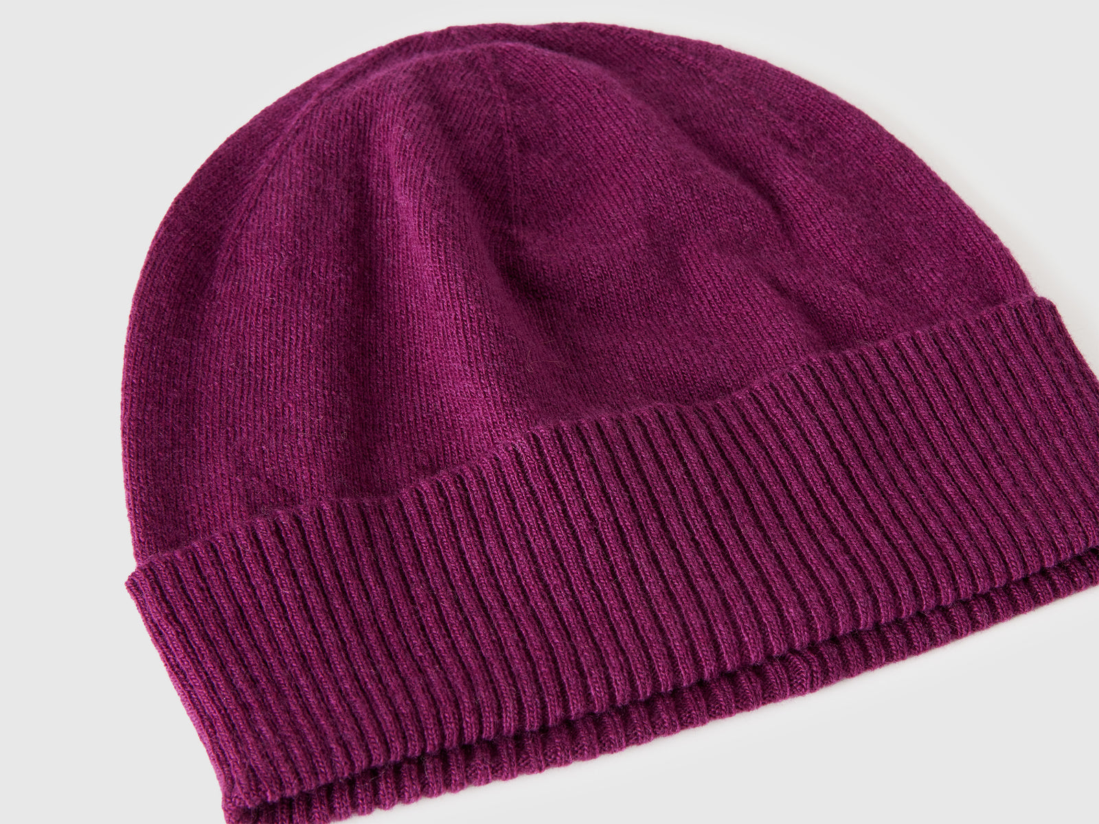 Cappello viola in pura lana Merino da donna prugna 3 | Benetton Outlet