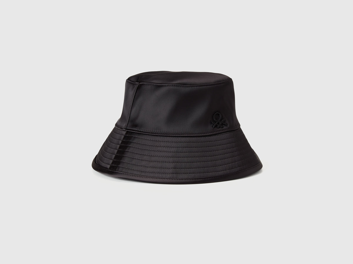 Cappello reversibile stile pescatore