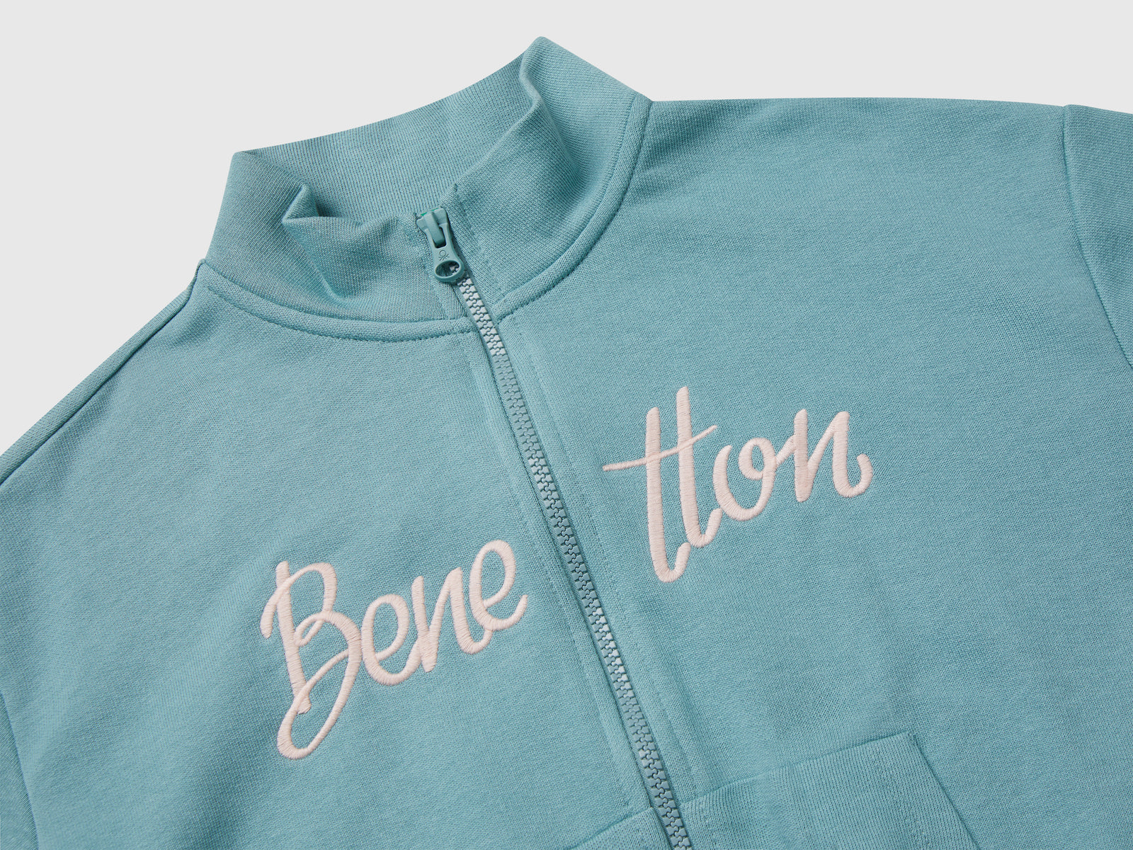 Felpa con zip e stampa da bambina celeste 3 | Benetton Outlet