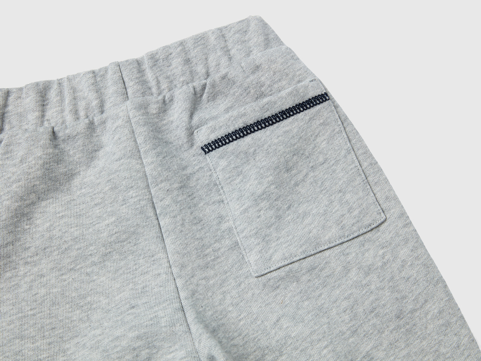 Tuta in felpa 100% cotone da bimbo grigio chiaro 3 | Benetton Outlet