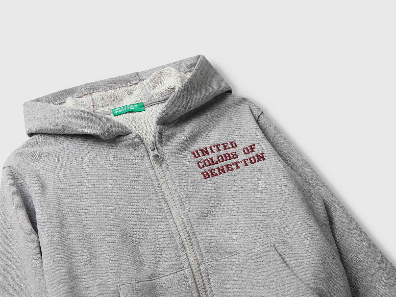 Felpa con cappuccio e ricamo da bimbo grigio chiaro 3 | Benetton Outlet