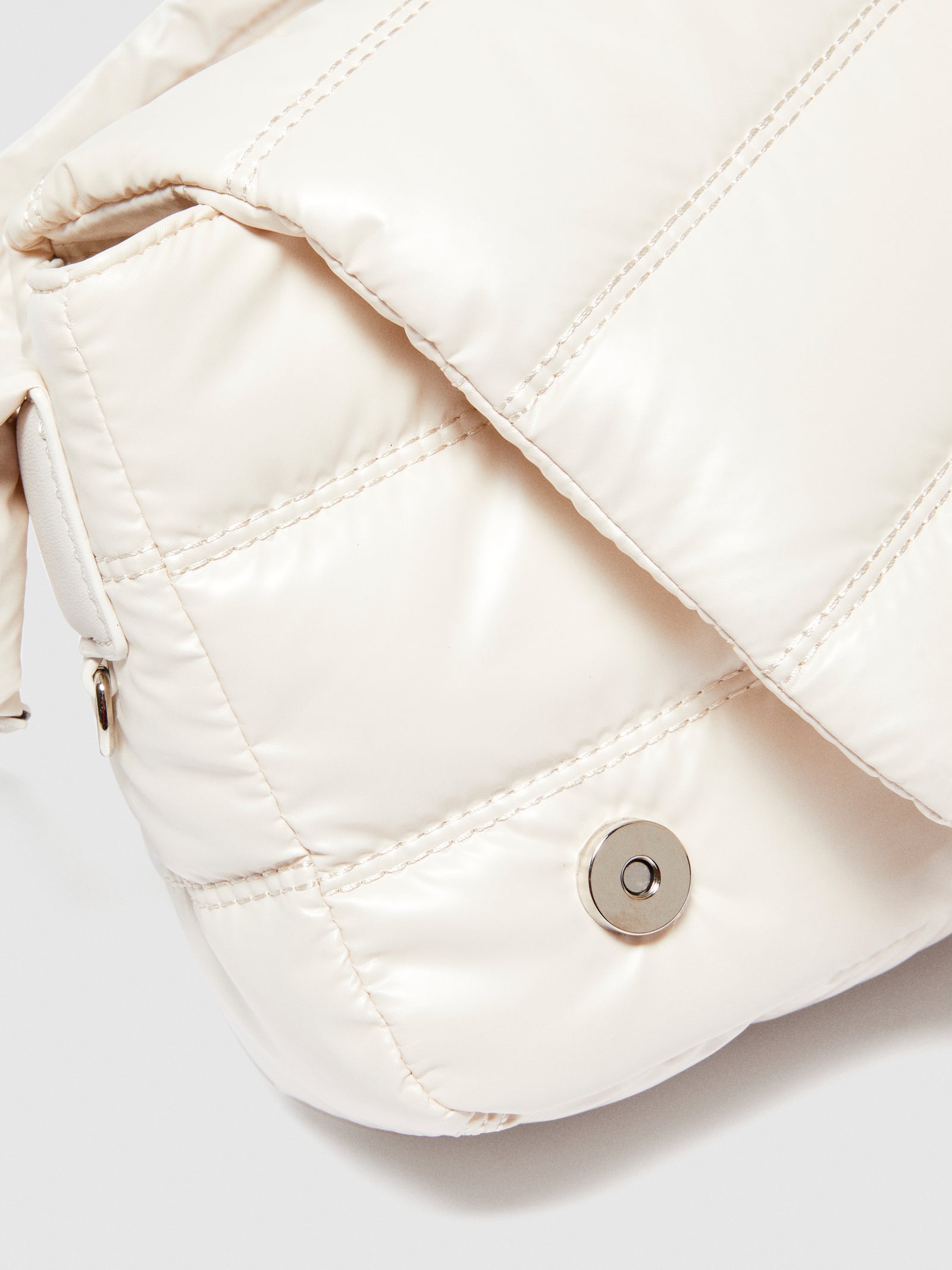 Borsa a spalla trapuntata da donna bianco panna 3 | Sisley Outlet