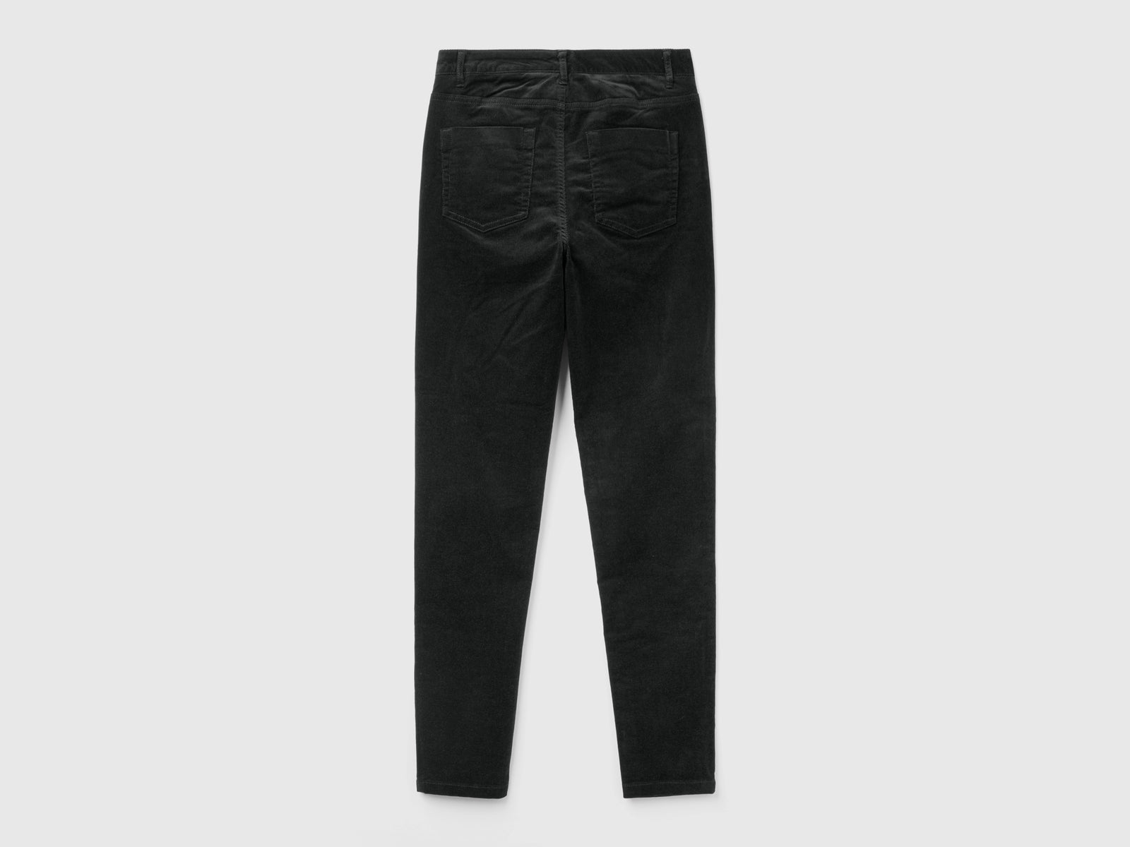 Pantaloni cinque tasche in velluto da donna nero 2 | Benetton Outlet