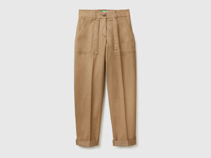 Pantaloni con risvolto in cotone stretch