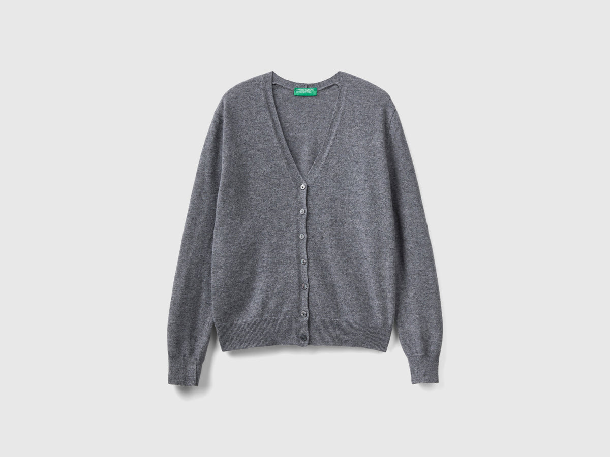 Cardigan scollo a Vo in pura lana Merino