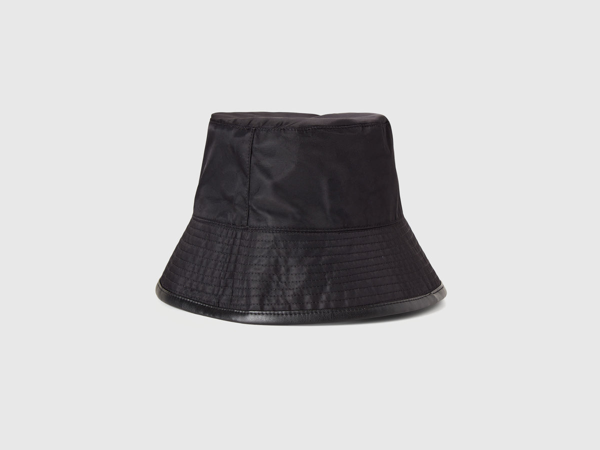 Cappello alla pescatora reversibile