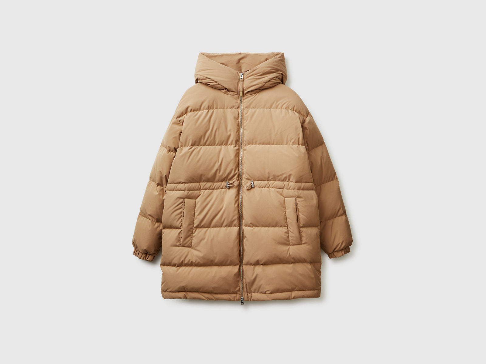 Piumino lungo imbottito con piuma riciclata da donna cammello | Benetton Outlet