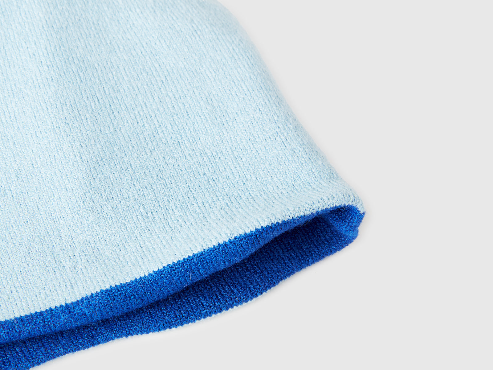Berretto reversibile con logo da bimbo bluette 3 | Benetton Outlet