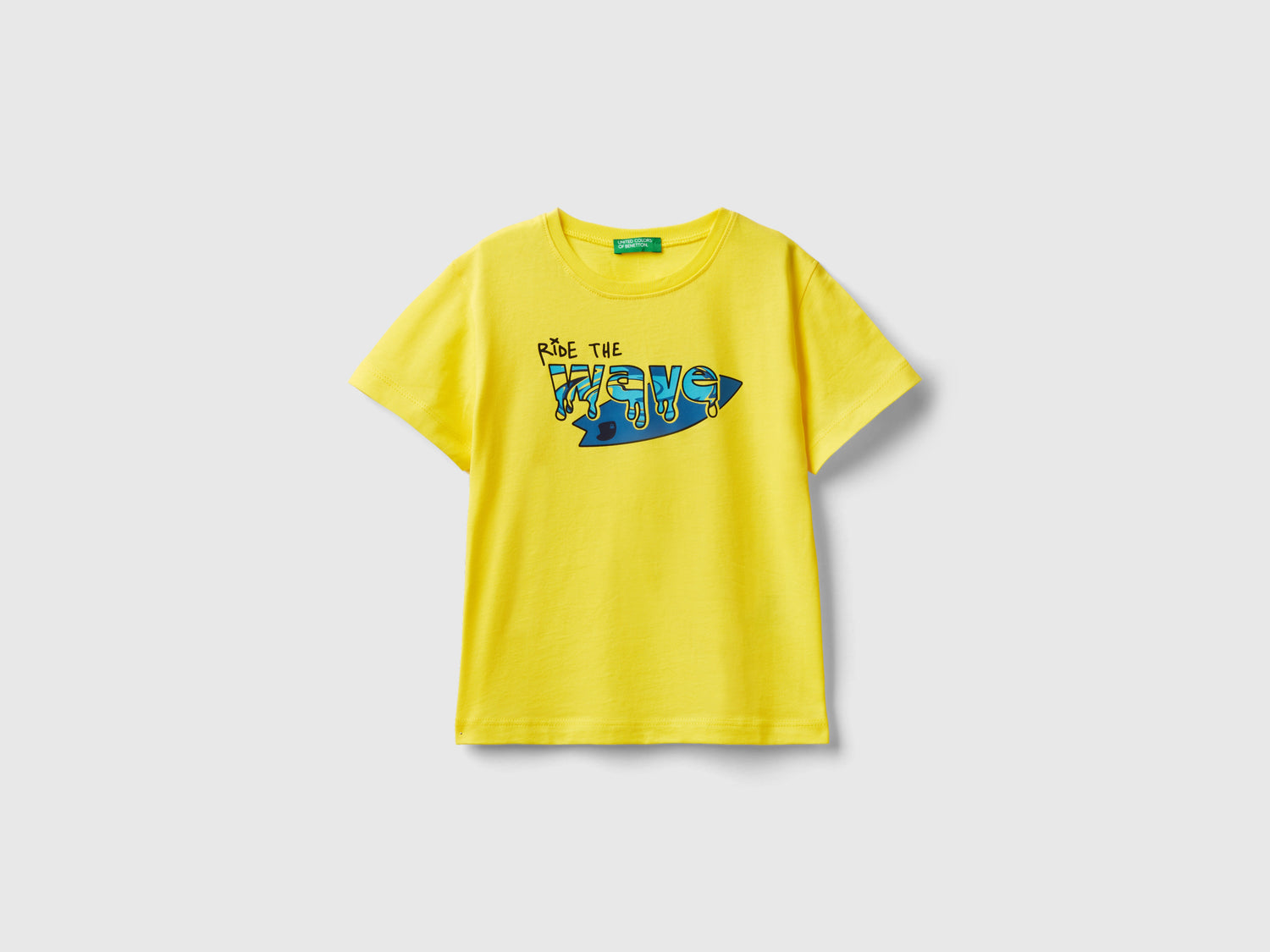 T-shirt con dettagli fluo da bimbo giallo | Benetton Outlet