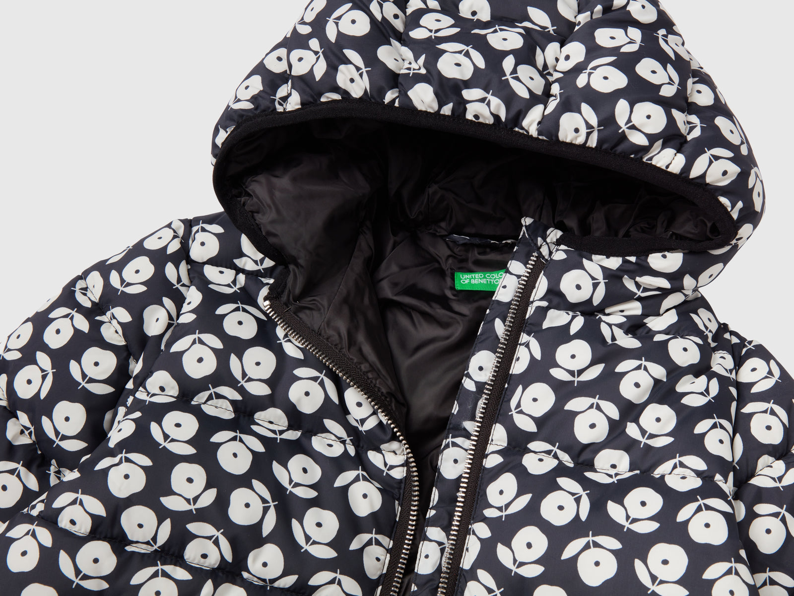 Giubbotto con stampa a fiori da bimba nero 3 | Benetton Outlet