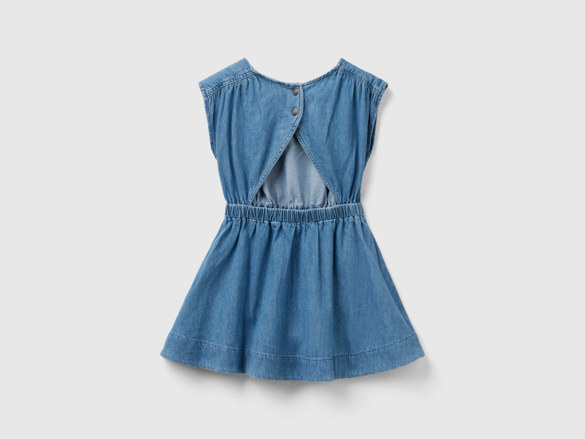 Vestito di jeans leggero