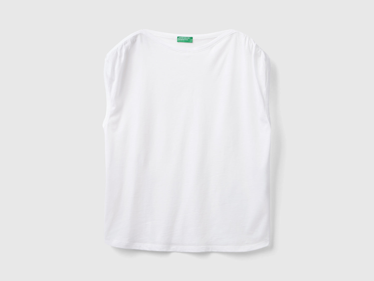 Top girocollo regular fit da donna bianco | Benetton Outlet