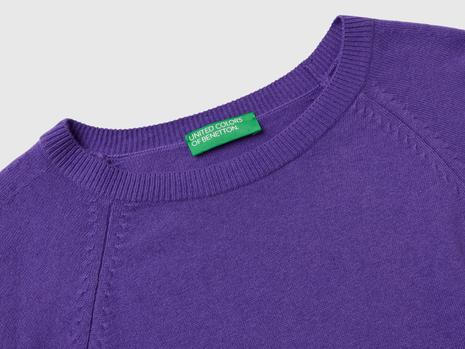 Maglia girocollo in misto lana e cashmere da donna viola 3 | Benetton Outlet
