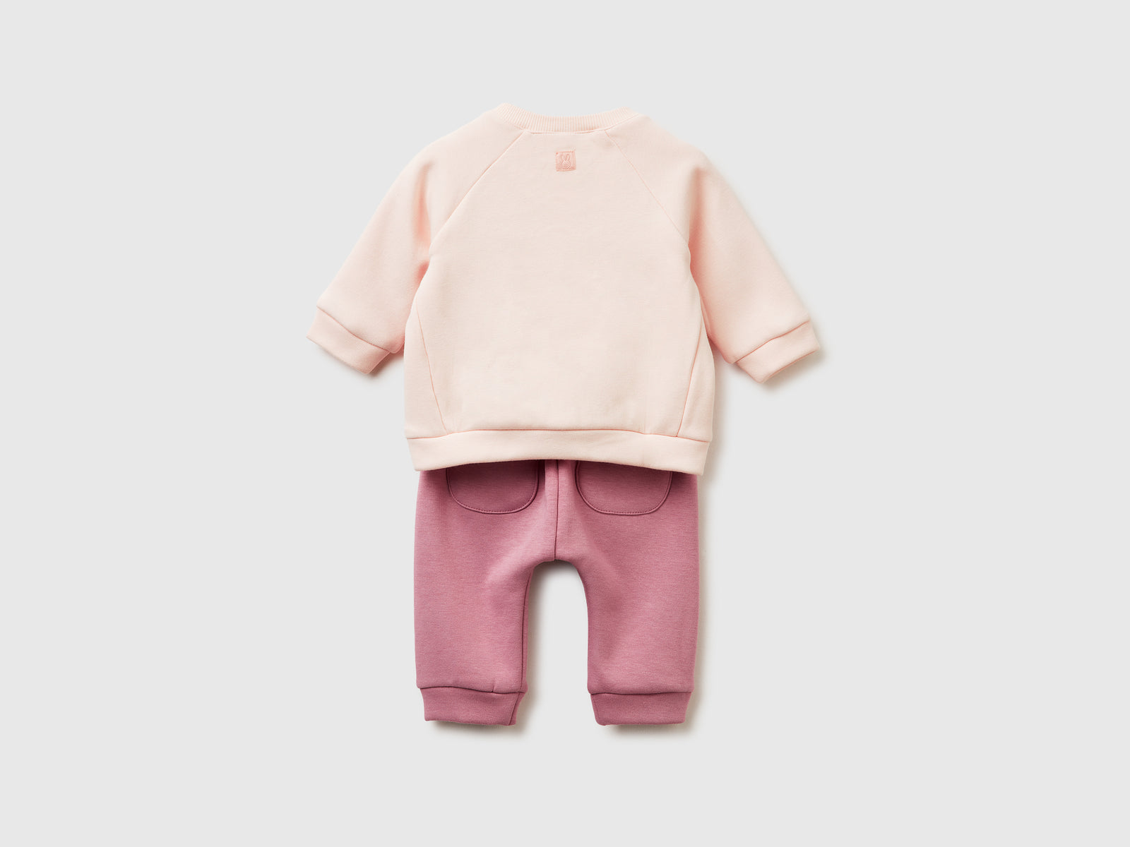 Completino con ricamo animaletto da neonato rosa tenue 2 | Benetton Outlet