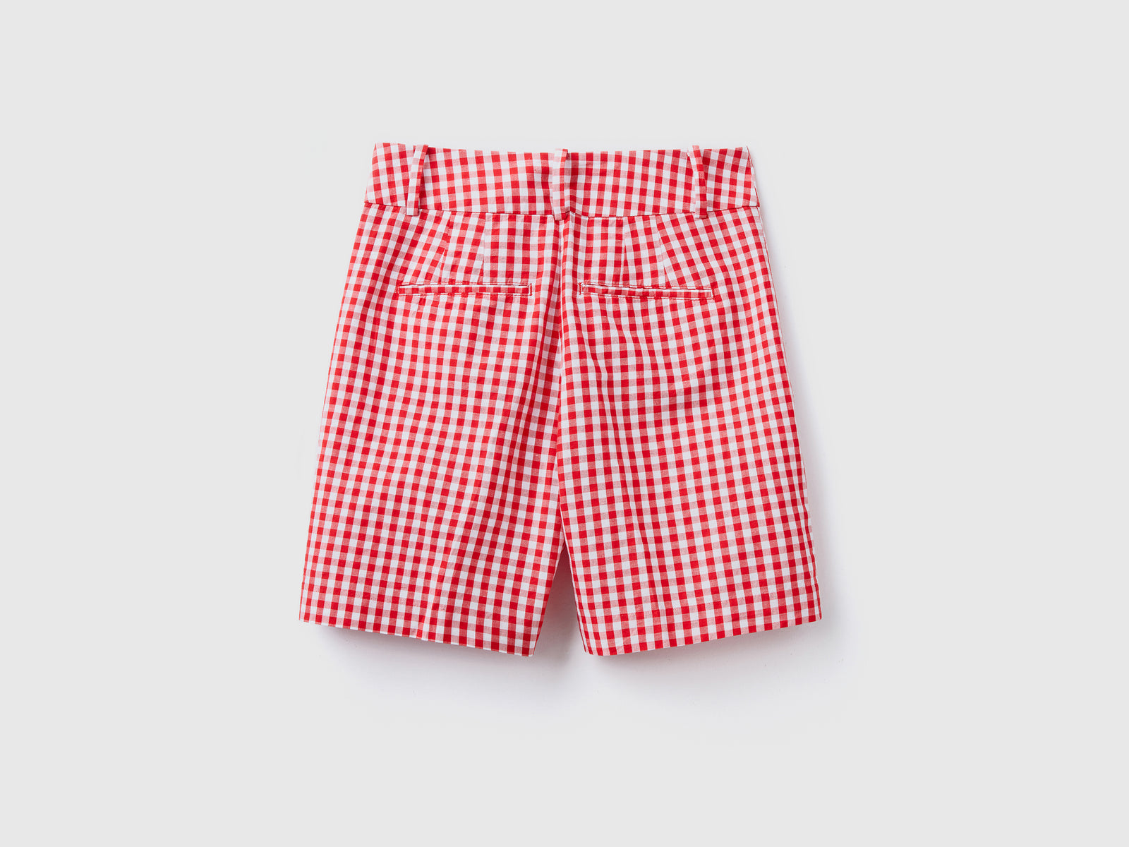Pantaloni corti a vita alta in misto cotone e lino con fantasia a quadretti da donna rosso 2 | Benetton Outlet