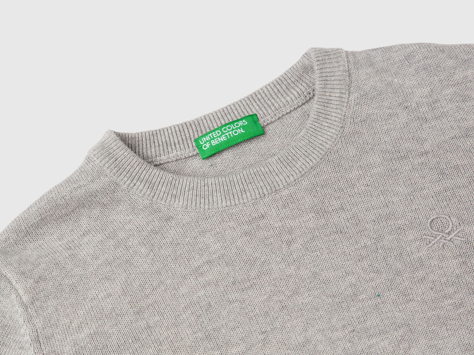 Maglioncino in puro cotone con logo da bimbo grigio chiaro 3 | Benetton Outlet