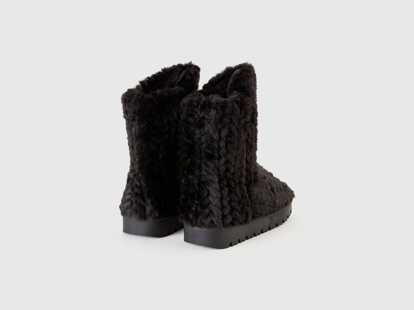 Stivali in pelliccia sintetica da donna nero 2 | Benetton Outlet