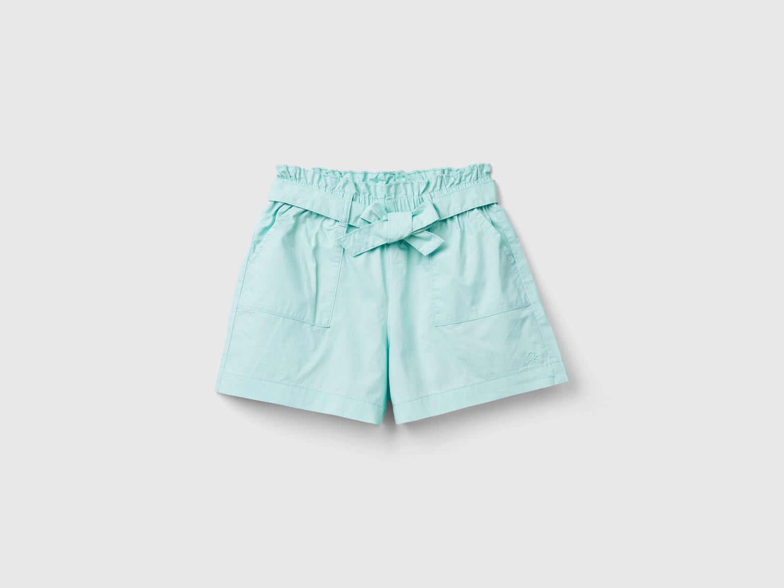 Pantaloni corti paperbag da bambina azzurro | Benetton Outlet