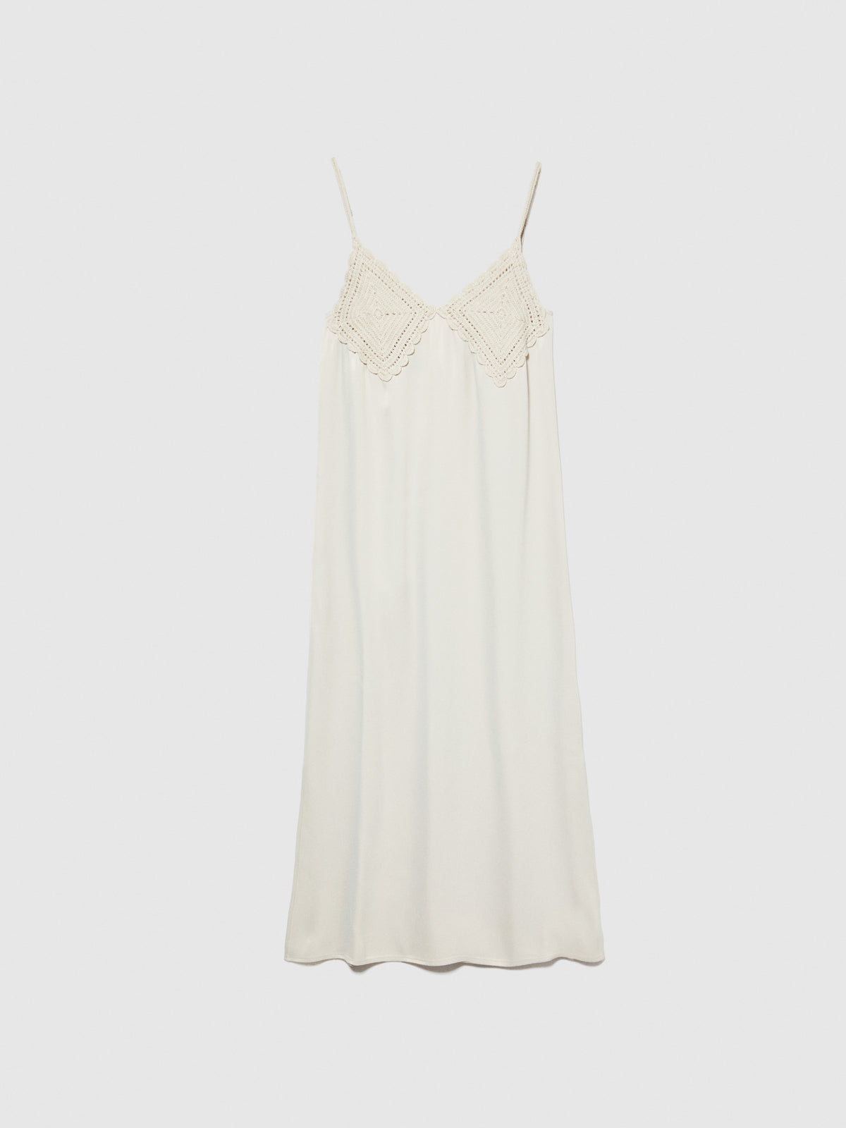 Vestito in satin con uncinetto