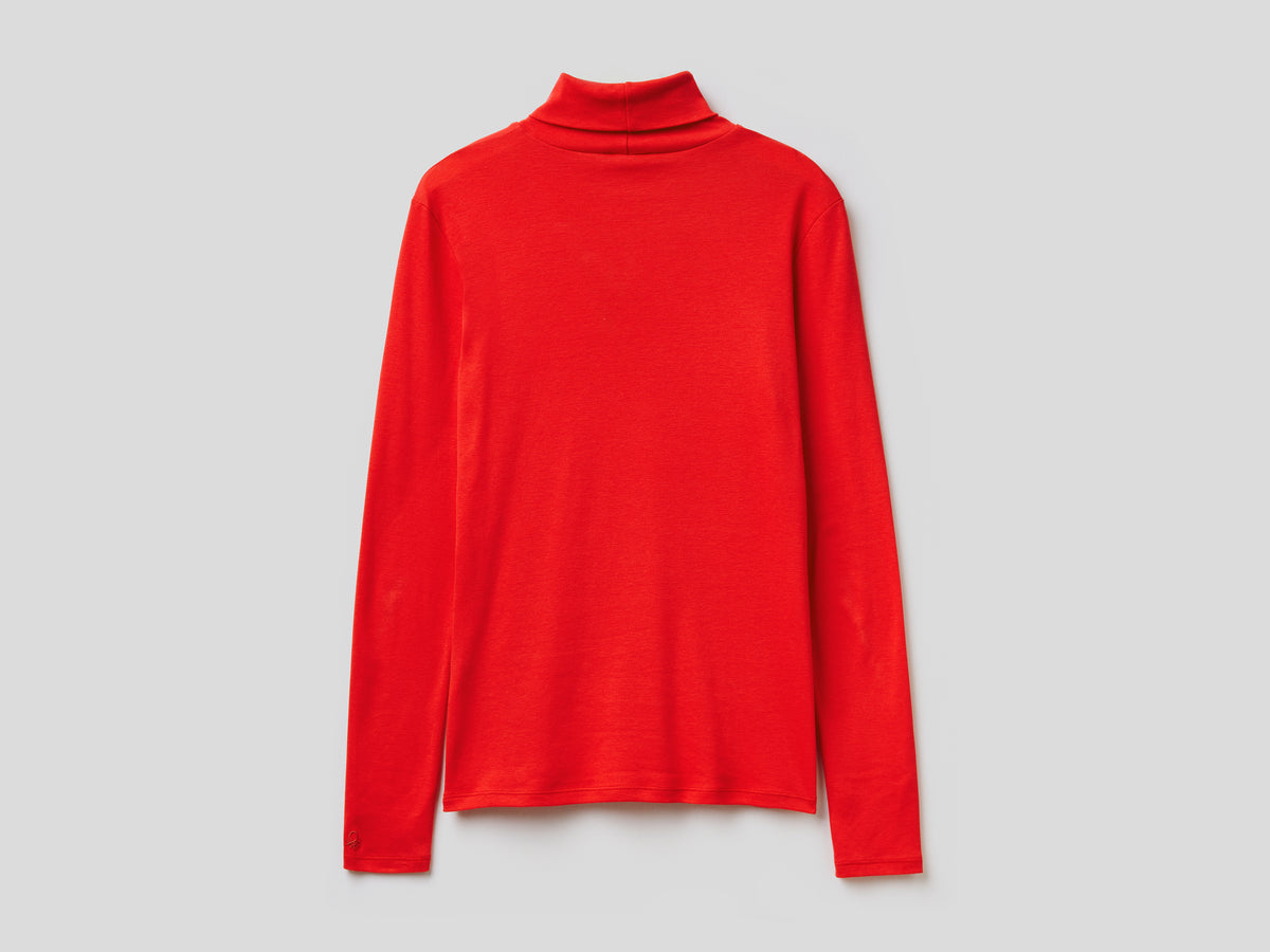 T-shirt a manica lunga con collo alto