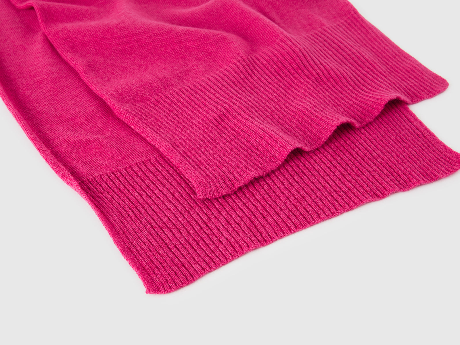Sciarpa fucsia in pura lana Merino da donna ciclamino 2 | Benetton Outlet