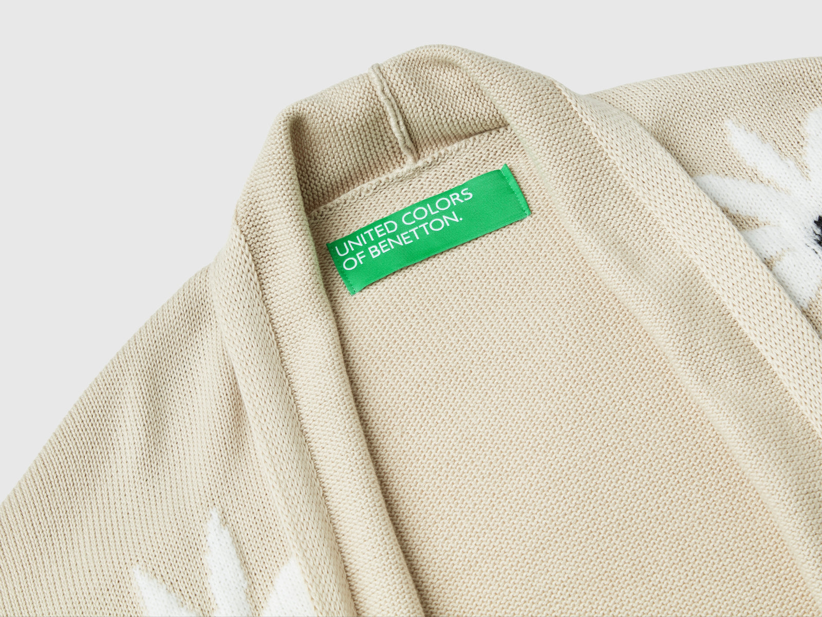 Cardigan lungo con intarsi fiori da donna beige 3 | Benetton Outlet