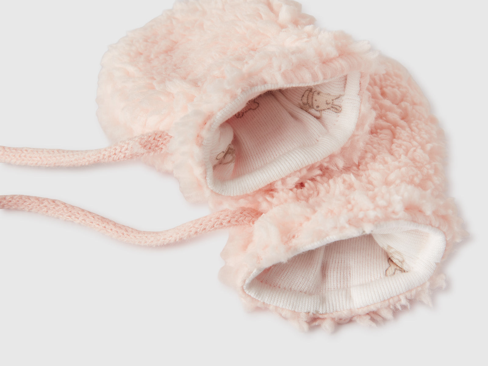 Muffole effetto orsetto da neonato rosa tenue 2 | Benetton Outlet