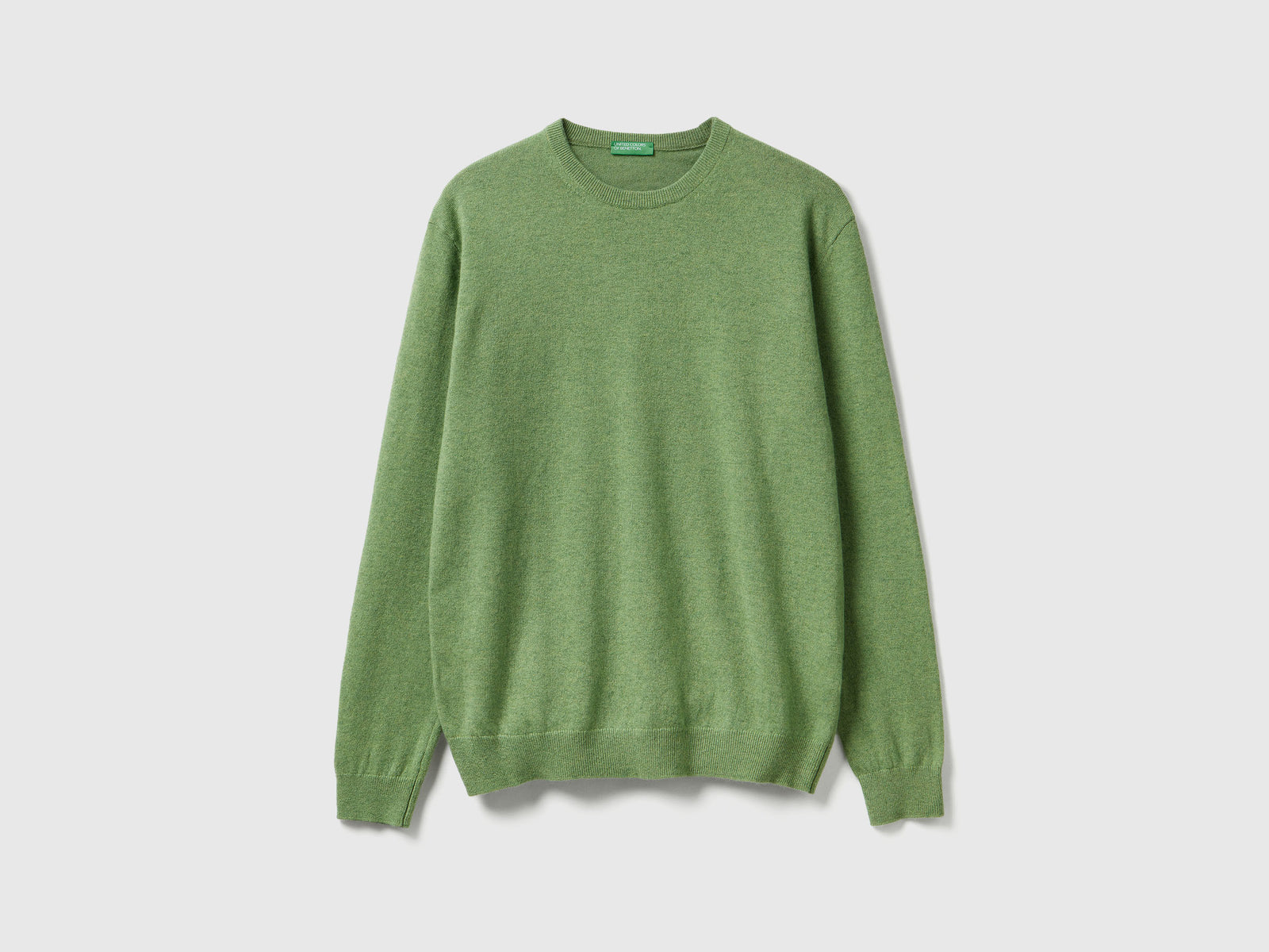Maglia girocollo mélange in pura lana Merino da uomo verde chiaro | Benetton Outlet